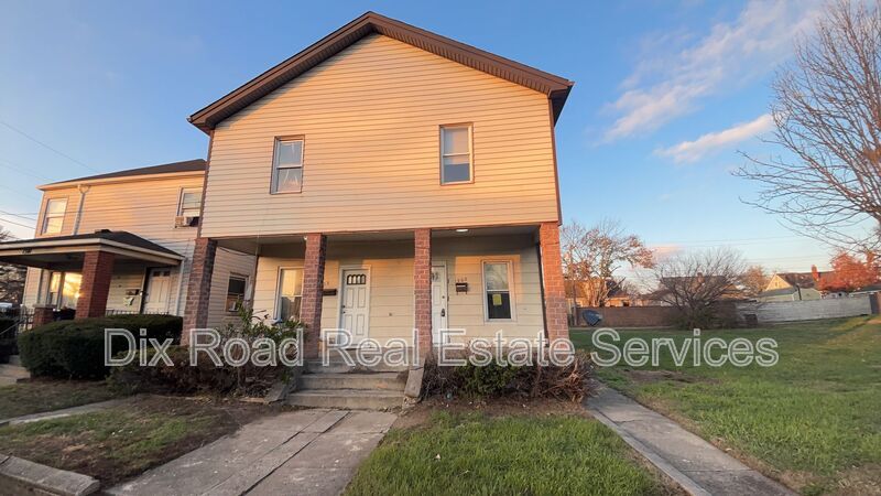 Middletown House: 1503 Smith Ave