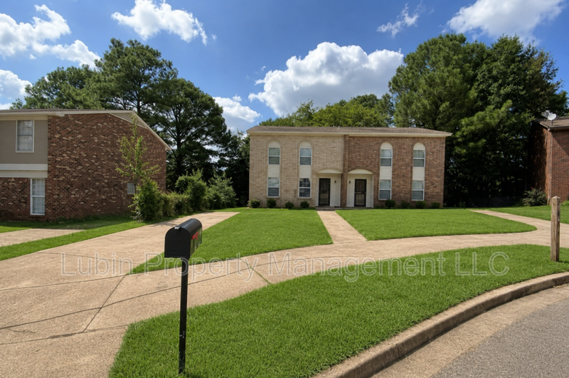 Memphis Condo: 3761 Maple Leaf Cv