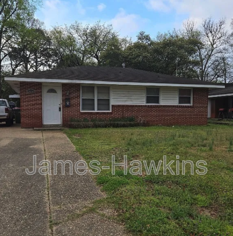 Montgomery House: 2030 Windsor Ave, Montgomery, AL 36107