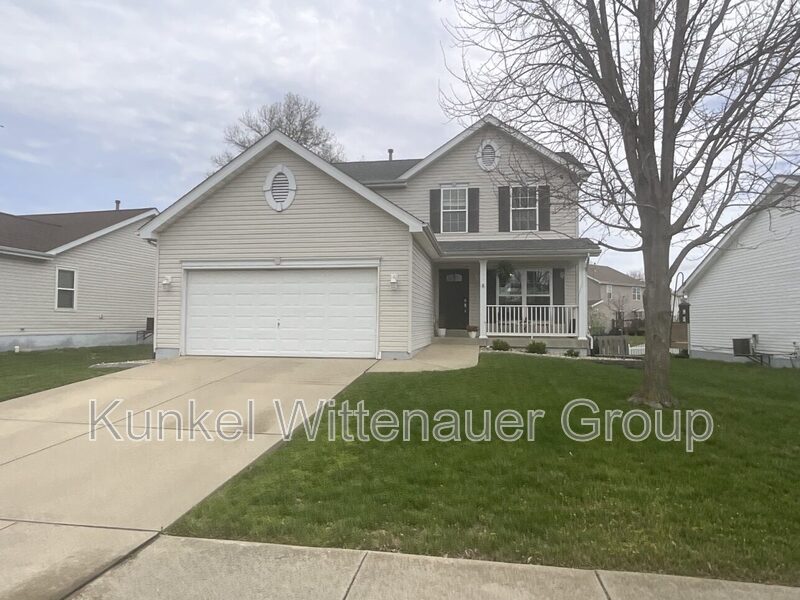 Belleville House: 2833 Smokehouse Way