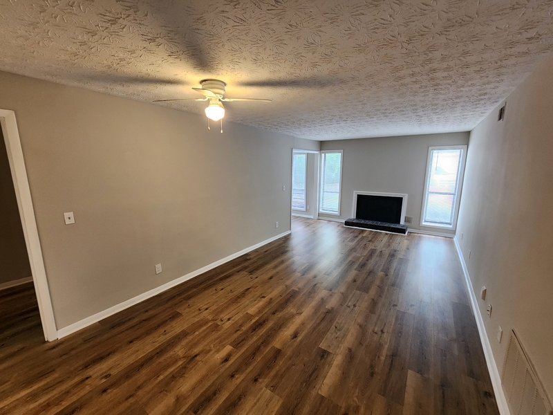 Sandy Springs Condo: 9400 Roberts Drive Unit 3D