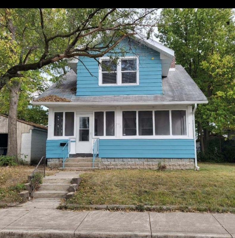 Indianapolis House: 2867 Indianapolis Ave