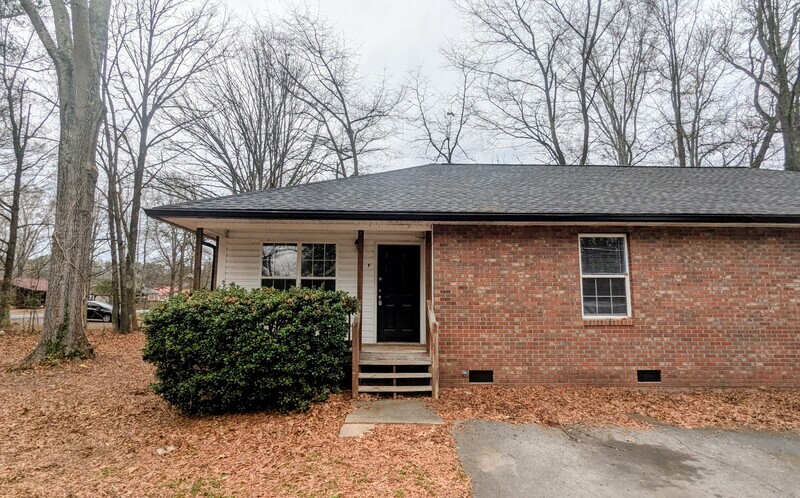 Cartersville Condo: 215 Green Acre Ln