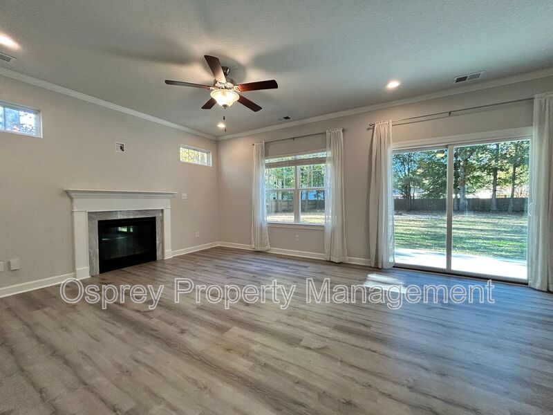 Rent Special Alert! Move in by Christmas and enjoy 1/2 off January's rent! - Photo 5