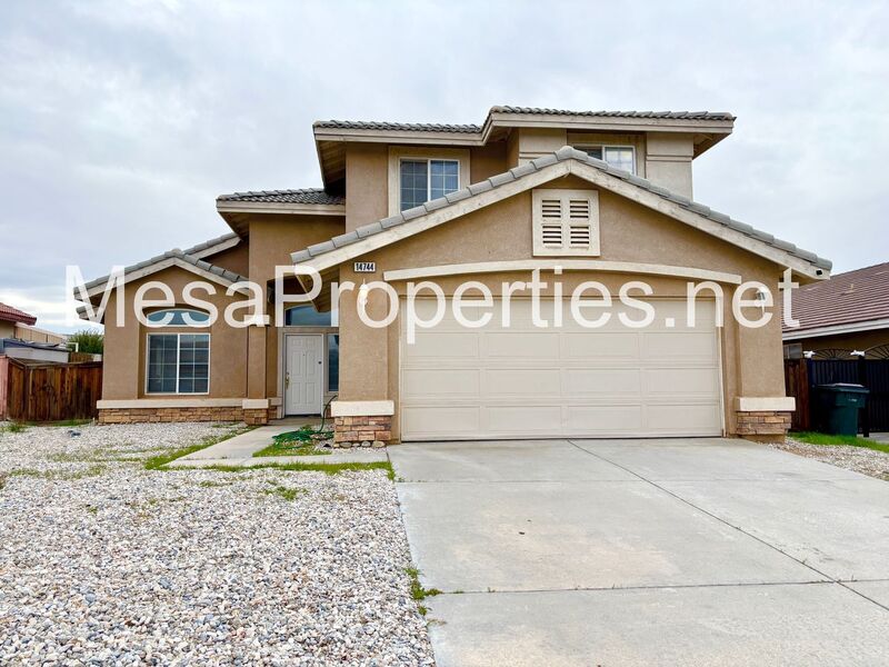 Adelanto House: 14744 Delicious St