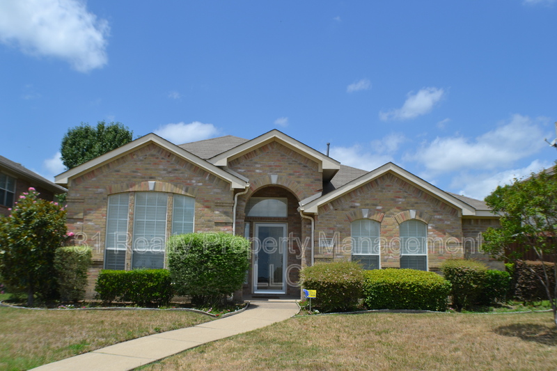 Mesquite House: 1013 Clear Creek Dr