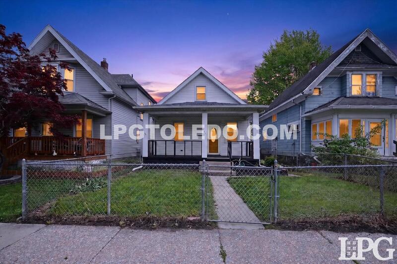 Toledo House: 921 Berry St.