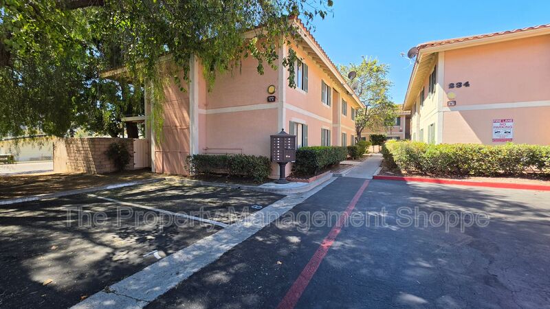 Santa Paula Condo: 234 S Steckel Drive