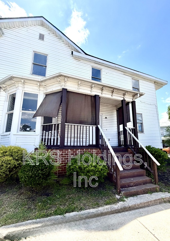 Lynchburg House: 1701 Grace St