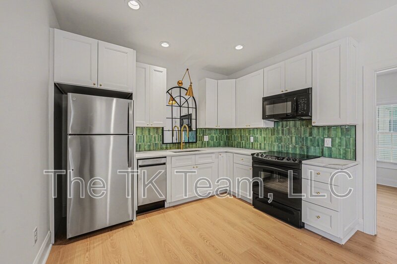 Davidson House: 140 Harper Lee Street - Unit B