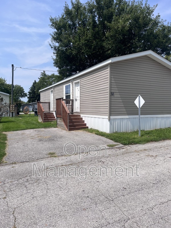 Ankeny House: 2301 SW Oralabor Rd