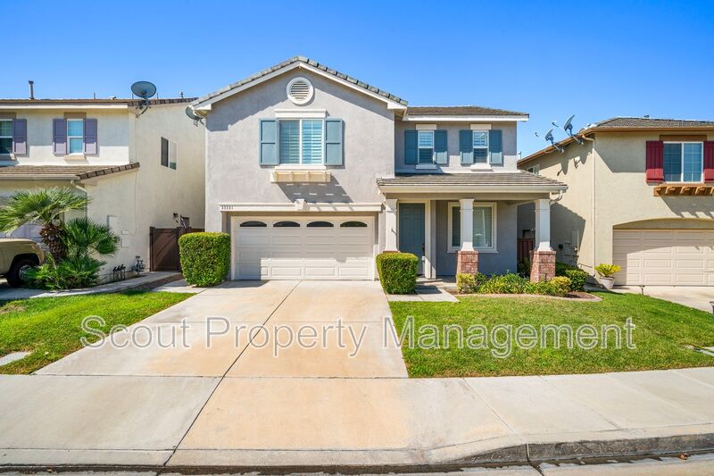 Temecula House: 33331 Decada Street