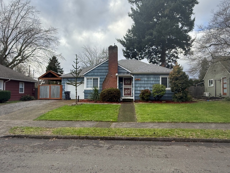 PORTLAND House: 3235 NE 89th Ave