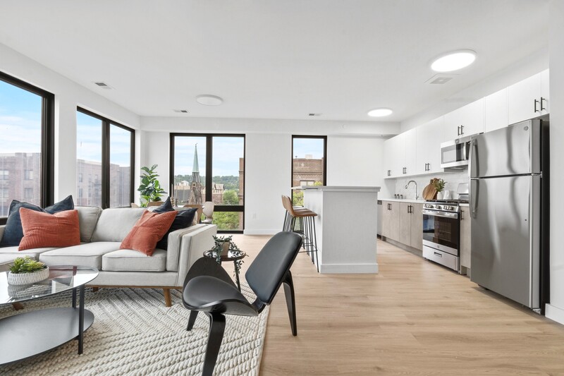 Orange Condo: 407 Highland Avenue - 319
