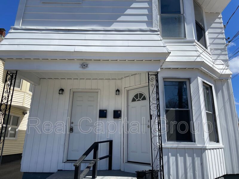 Request a Viewing for 1043 Helderberg Ave, Apt A 2 Front Tenant Turner