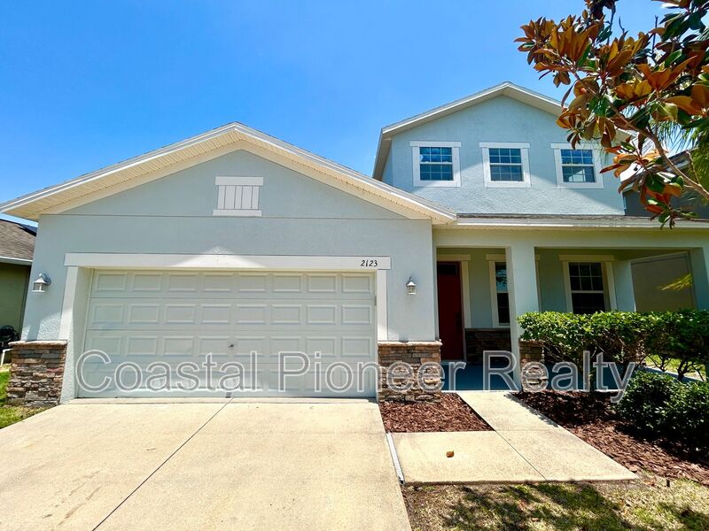 Ruskin House: 2123 Roanoke Springs Dr