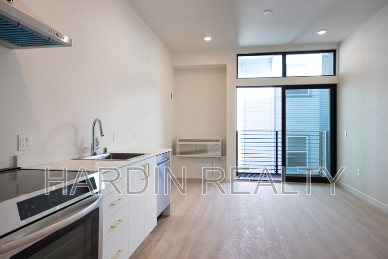 Sacramento Condo: 500 16th Street - 210