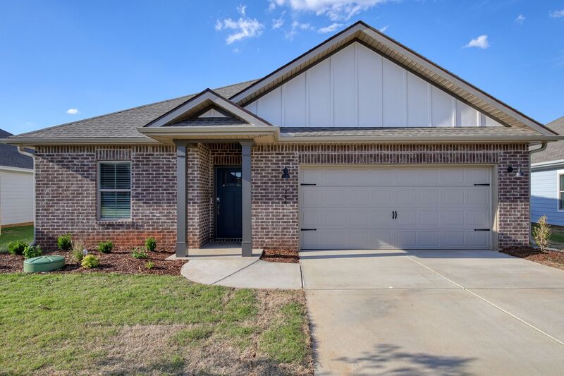 Huntsville House: 244 Paca Lane