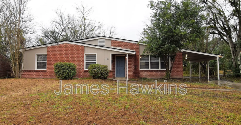 Montgomery House: 1201 Buckingham Dr. Montgomery, AL 36116