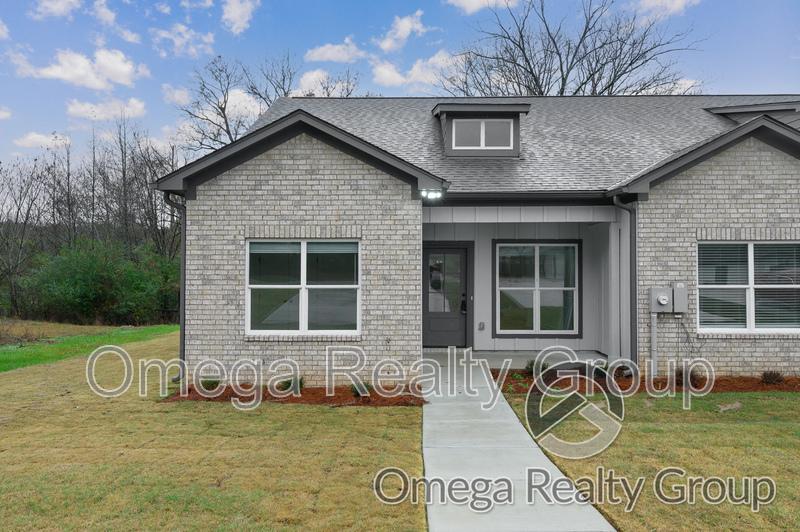 Calera House: 105 Trifecta Dr