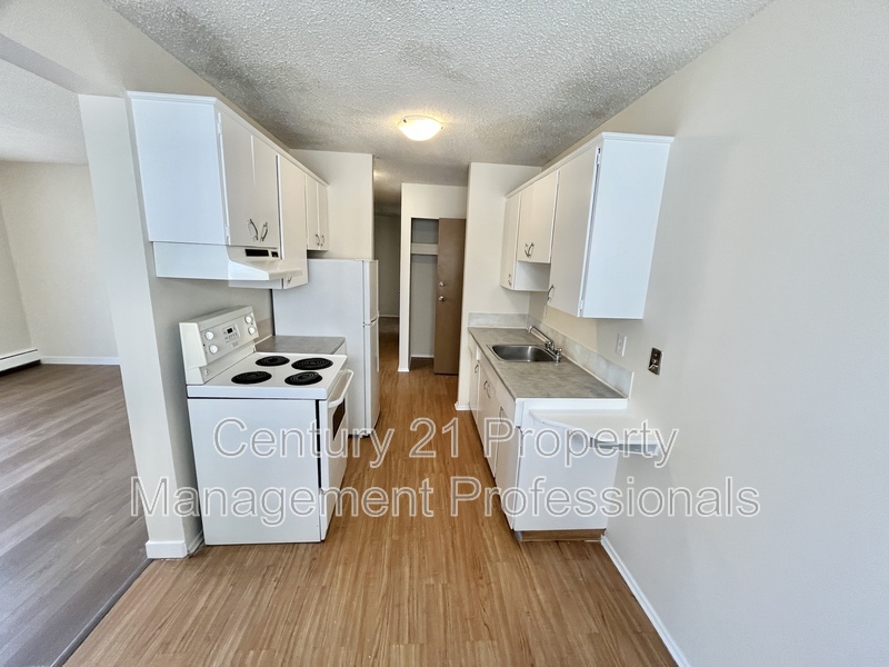 Edmonton Apartment: 10824 112 St NW