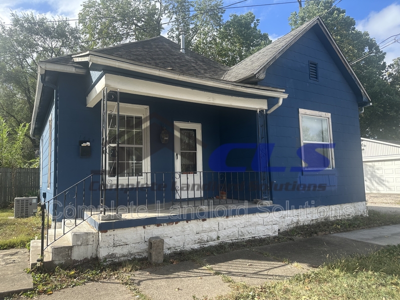 Terre Haute House: 1453 Walnut St