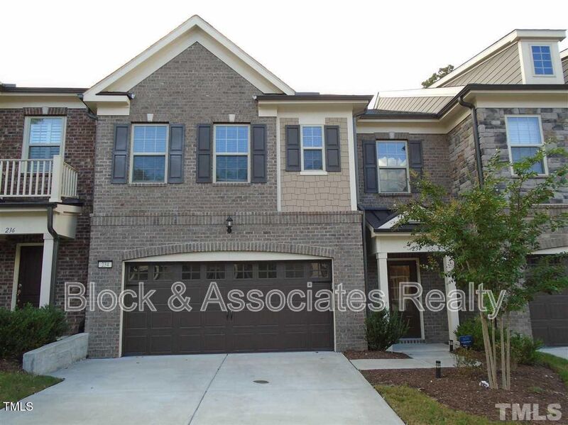 Cary House: 234 Daymire Glen Lane