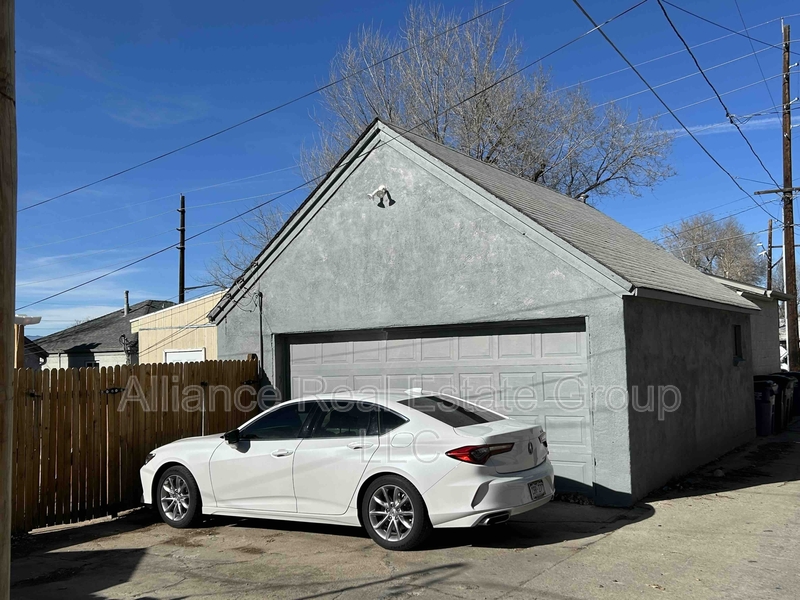 Denver House: 2110 South Sherman Street - G