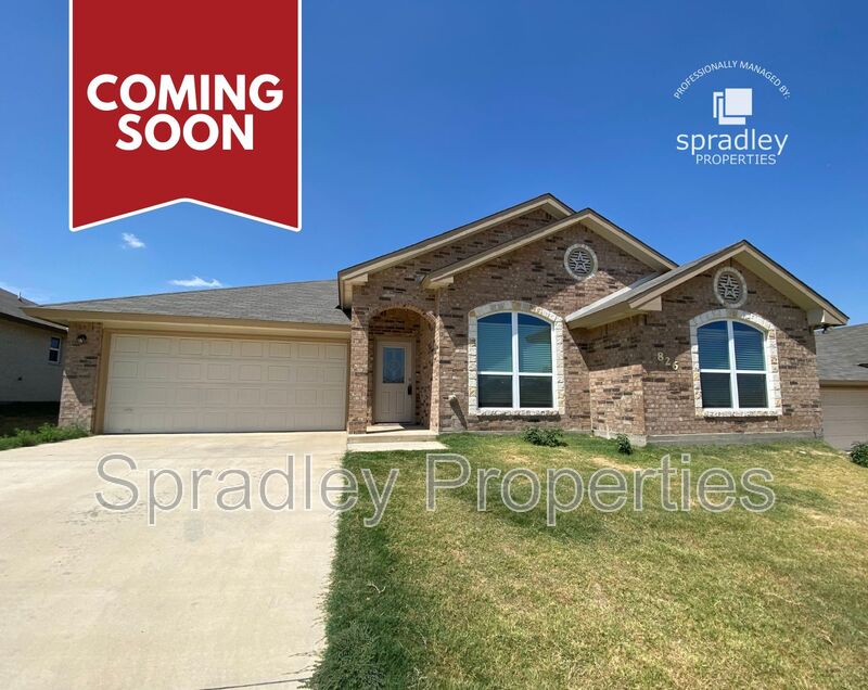 Temple House: 826 Kacie Dr