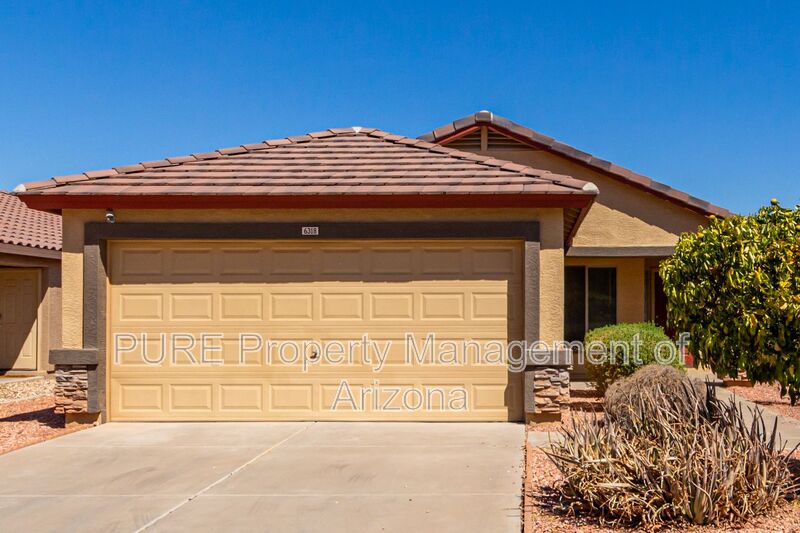 Phoenix House: 6318 W Chickasaw St