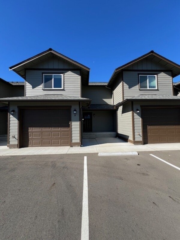 Everson Condo: 612 Mead Avenue