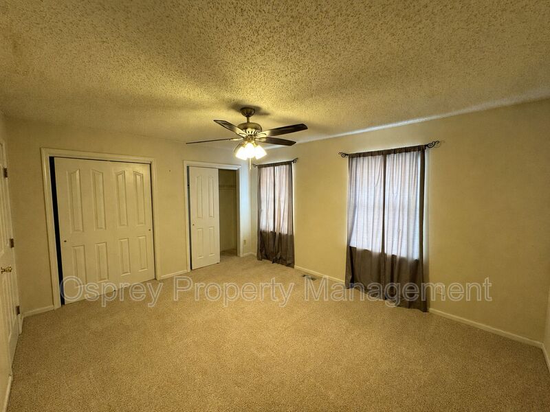 Introducing a beautiful townhouse-style Condo - Photo 8