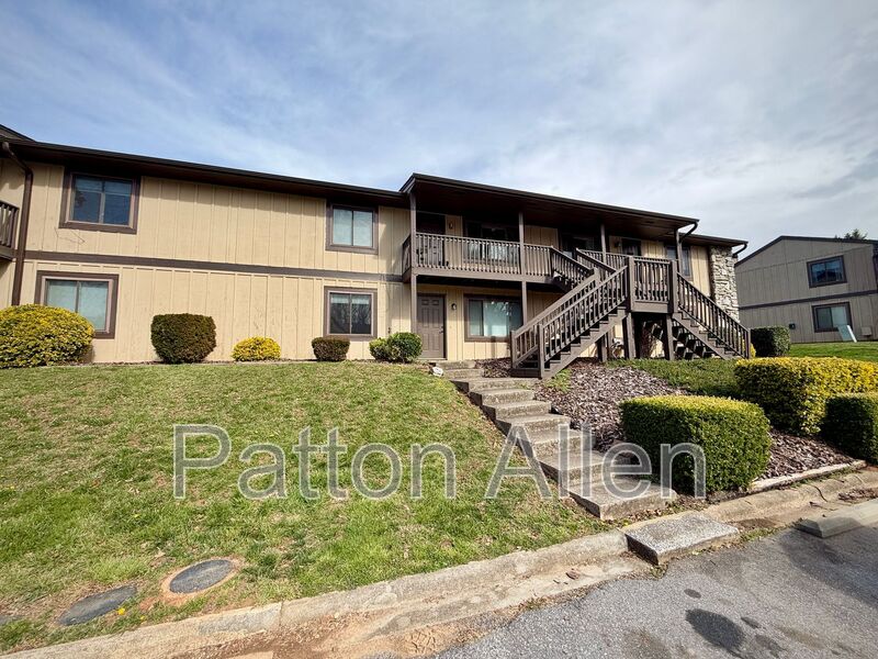 Asheville Condo: 21 Dawnwood Circle