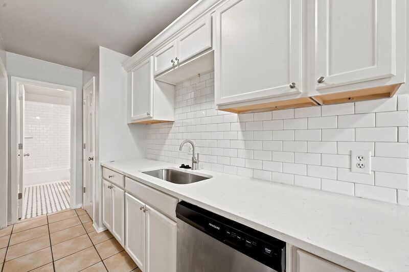 Fayetteville Condo: 2770 N Barcelona Ave