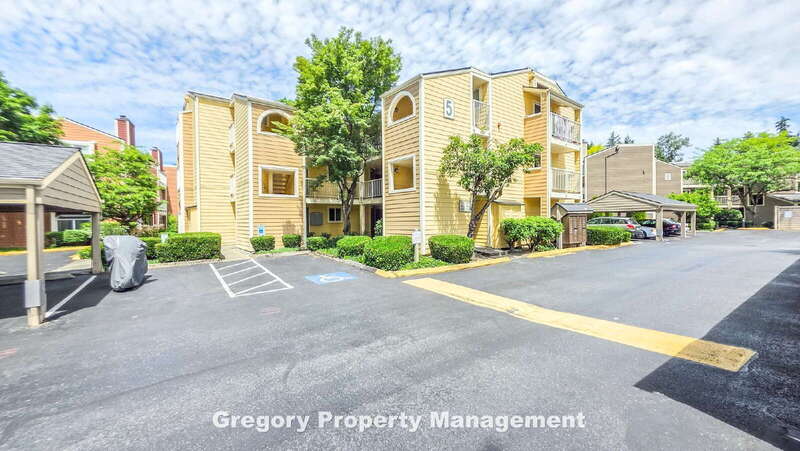 Redmond Condo: 15802 Leary Way