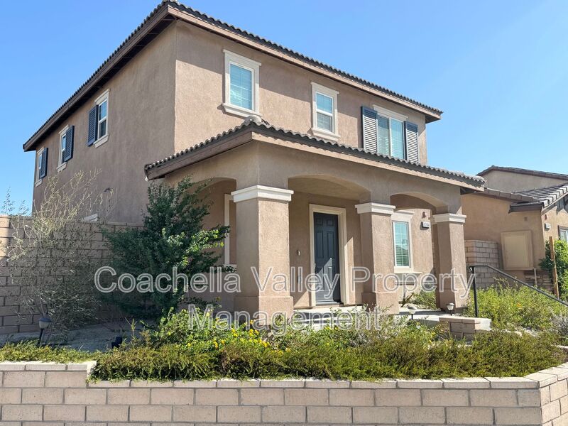 Cathedral City House: 67464 Rio Oso Rd