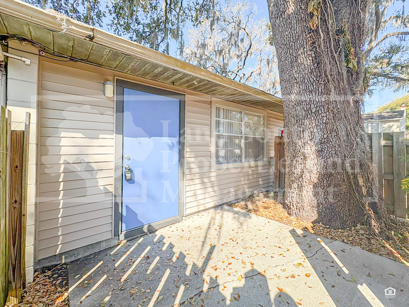 Lakeland House: 814 Osceola Street, #11