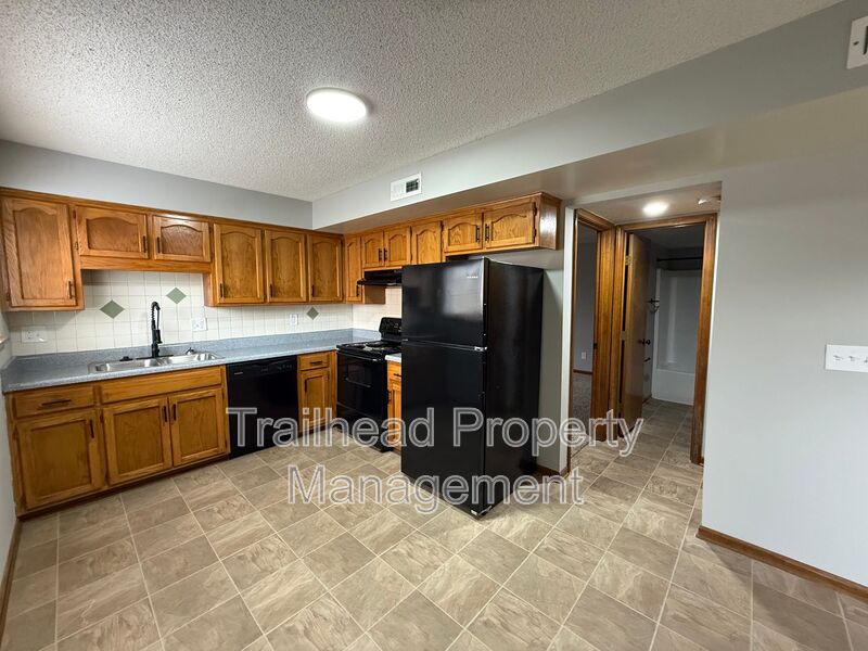 Blue Springs House: 3407 NW Duncan Rd