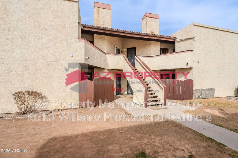 Phoenix Condo: 16402 N 31st St