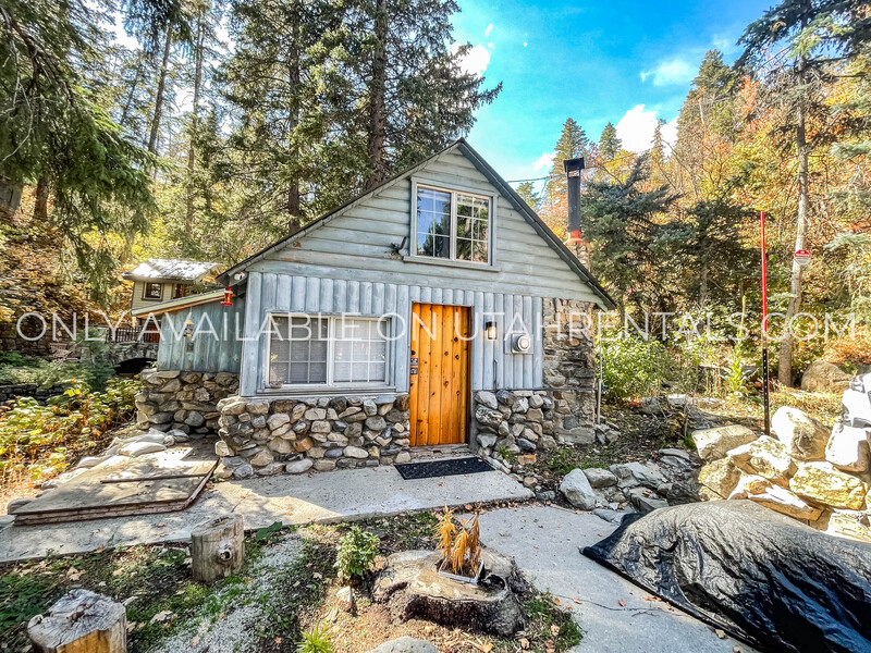 Sundance House: 3162 E Big Pine Canyon Rd