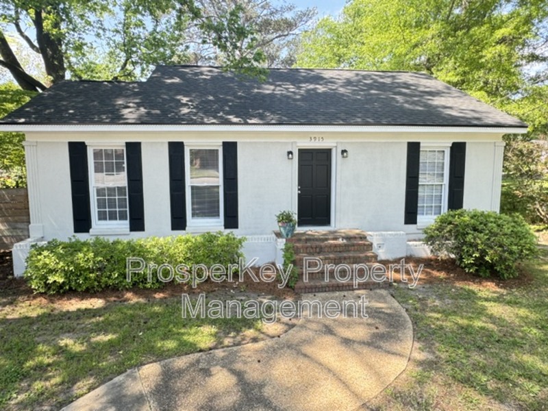 Columbus House: 3915 Woodruff Rd