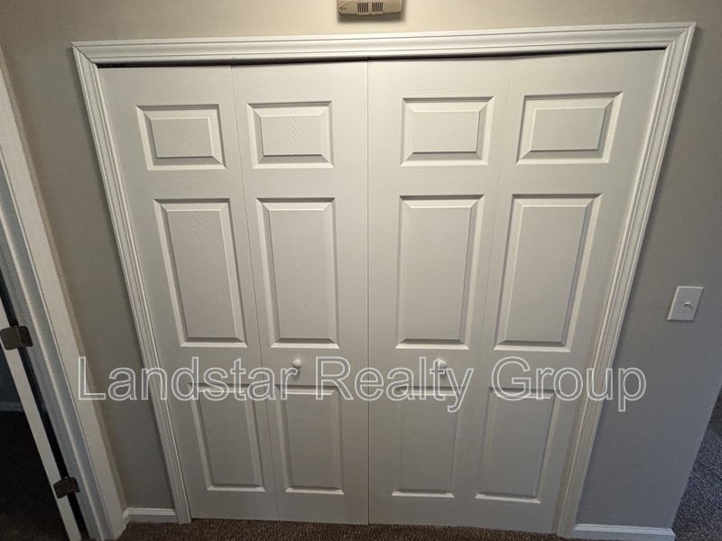 Louisville Condo: 3221 Kemmons