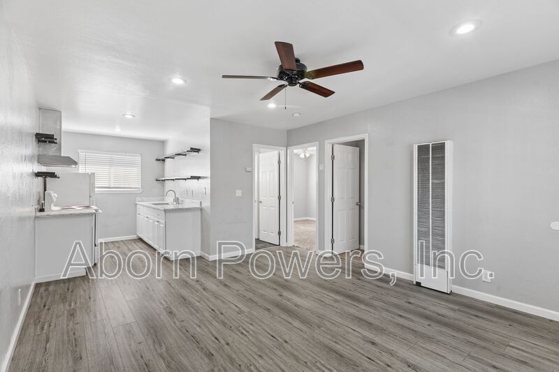 Sacramento House: 3738 4th Avenue