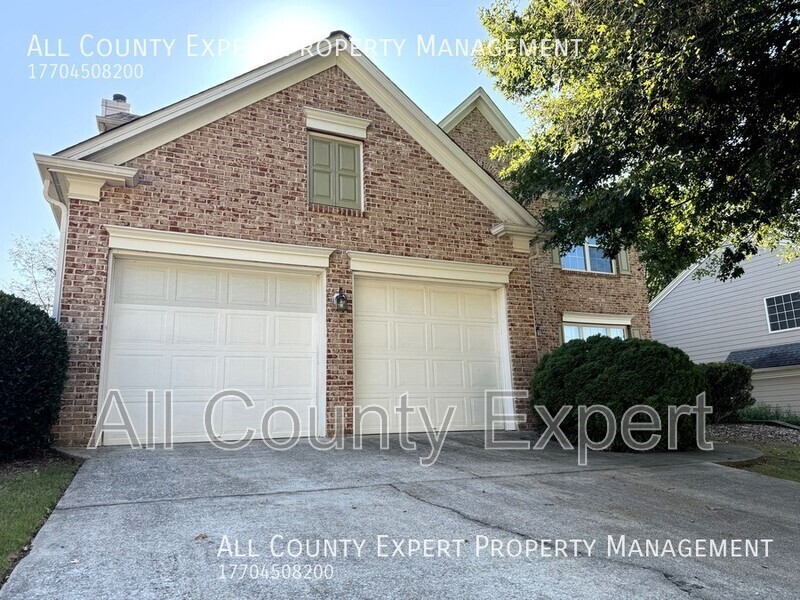 Cumming House: 3670 Fedorite Walk