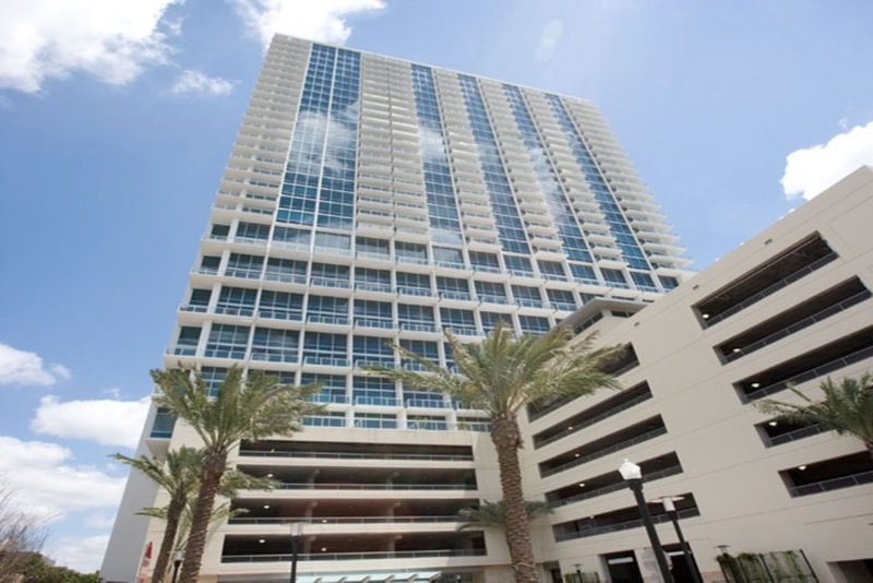 Orlando House: 150 E Robinson St