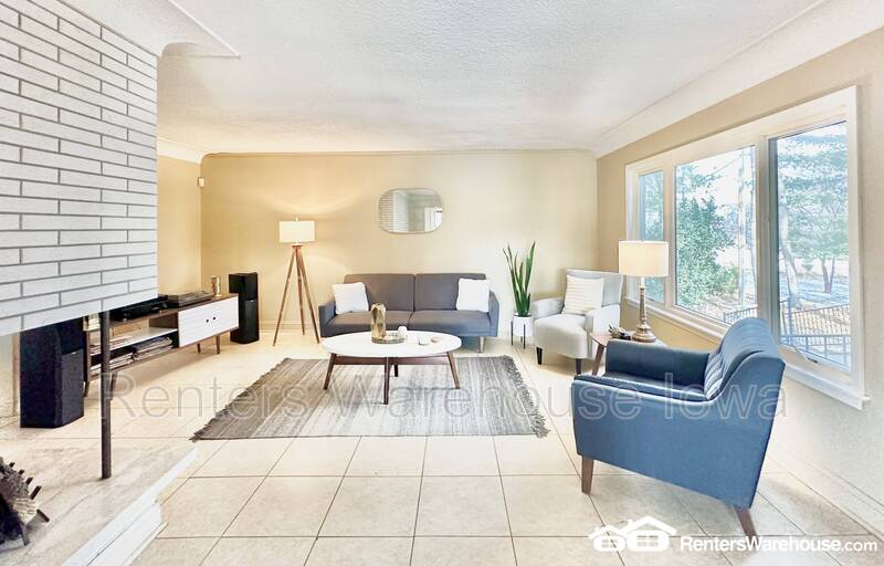 Des Moines House: 3006 Fleur Drive