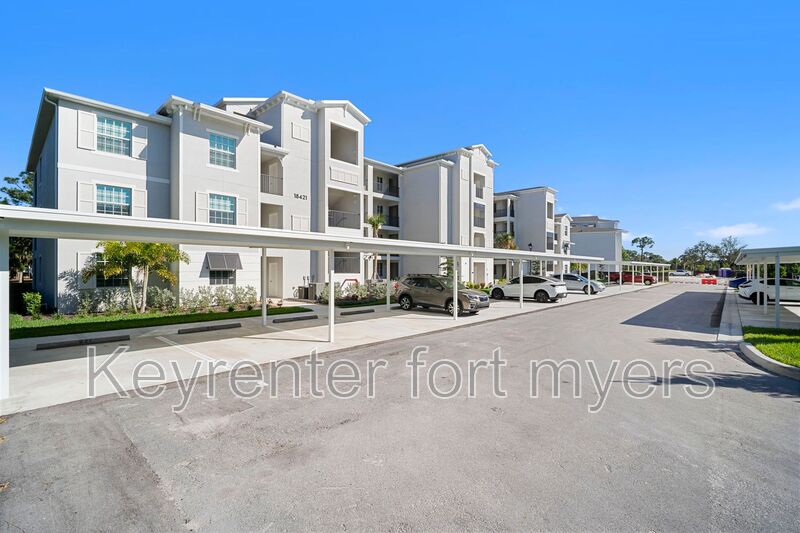 Lehigh Acres House: 18421 Copperhead Ct N