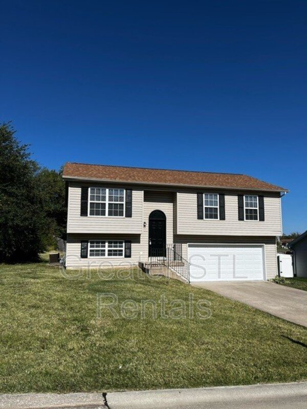 Saint Peters House: 1286 Summergate Pkwy