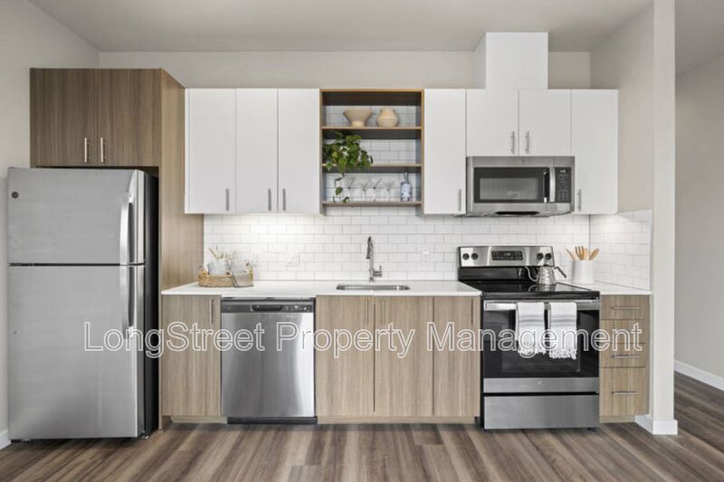 Portland House: 4064 N Mississippi Ave