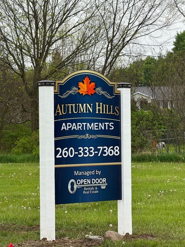 Albion House: 503 Autumn Hills Drive
